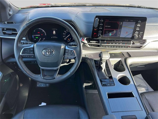 Certified 2024 Toyota Sienna XLE Woodland Edition image 16