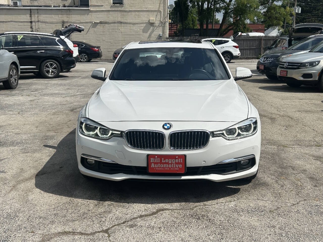 Used 2017 BMW 330i xDrive Sedan AWD/4WD image 3