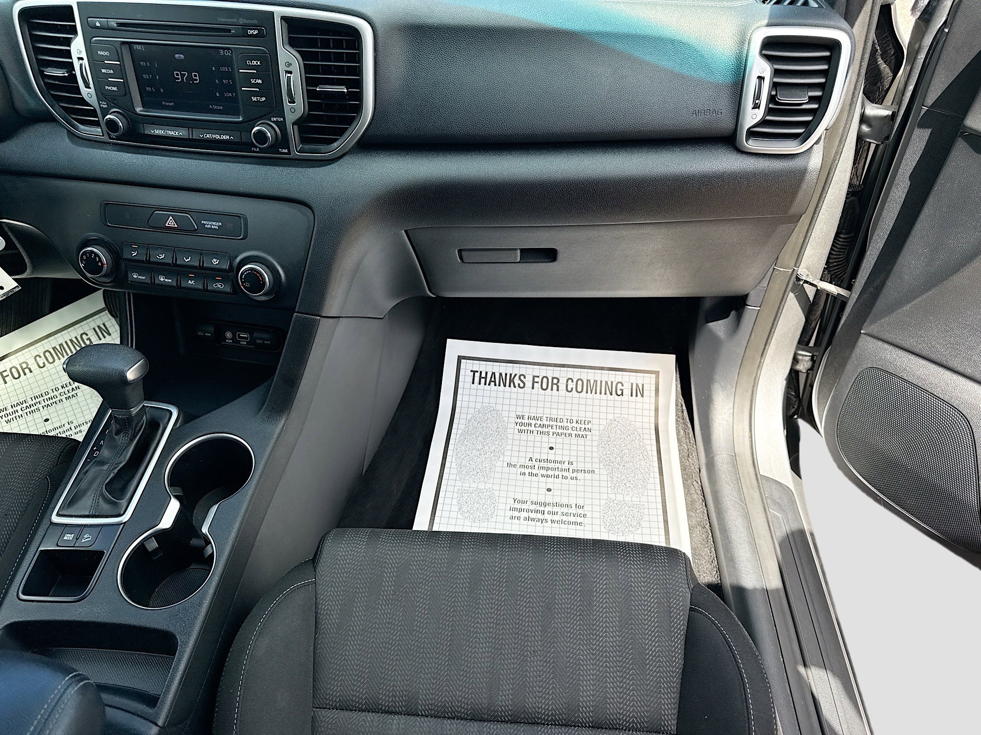 Used 2019 Kia Sportage LX image 16