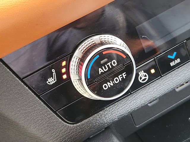 Used 2023 Mitsubishi Outlander SEL image 23