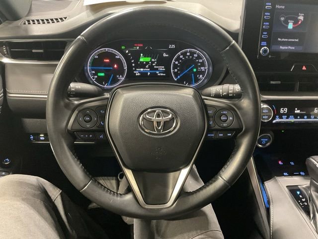 Used 2022 Toyota Venza XLE image 13