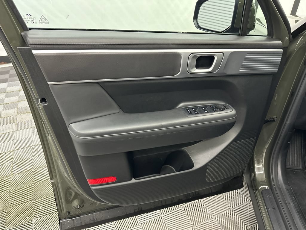 Used 2024 Hyundai Santa Fe SEL FWD image 11