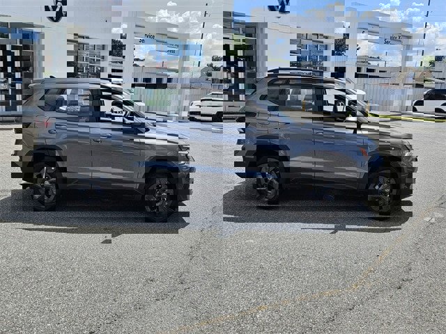 New 2025 Volkswagen Taos S image 13