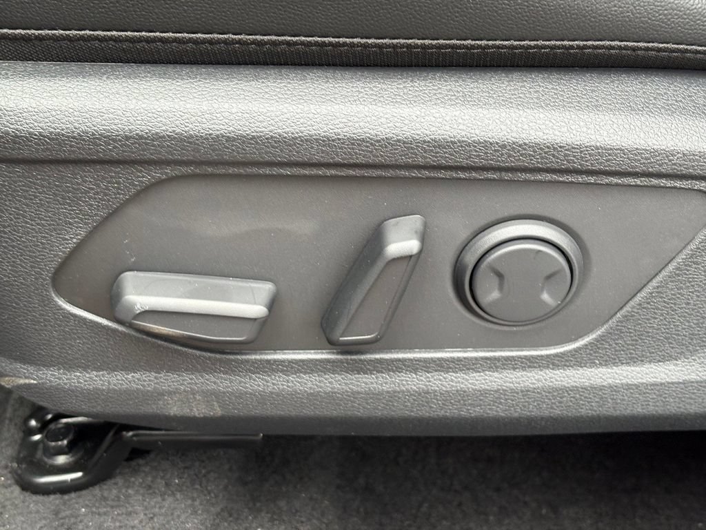 New 2026 Kia Sportage SX FWD image 19