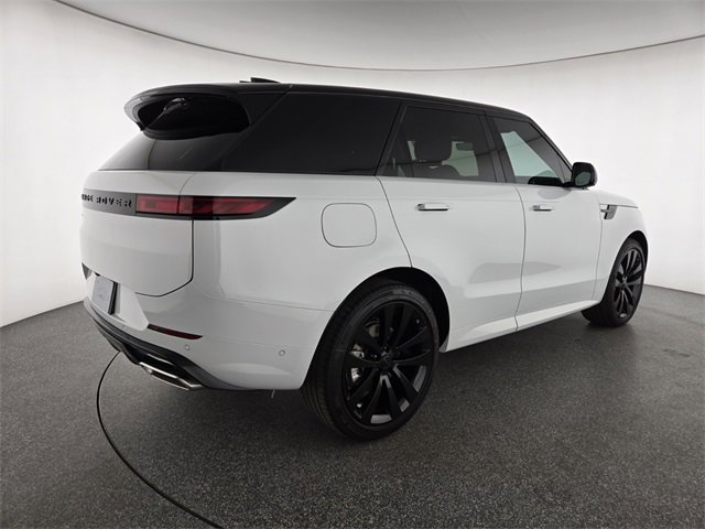 New 2026 Land Rover Range Rover Sport Dynamic SE image 2