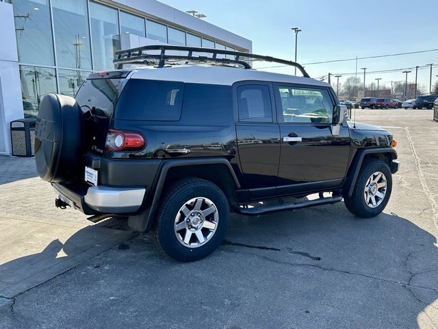 Used 2014 Toyota FJ Cruiser 4WD w/ Convenience Package image 7