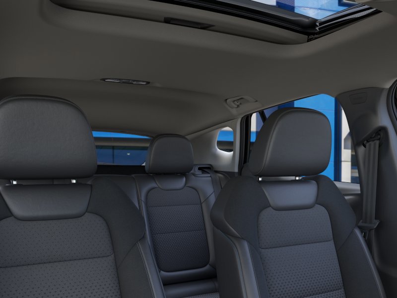 New 2026 Chevrolet Trax LT w/ Sunroof Package FWD image 24