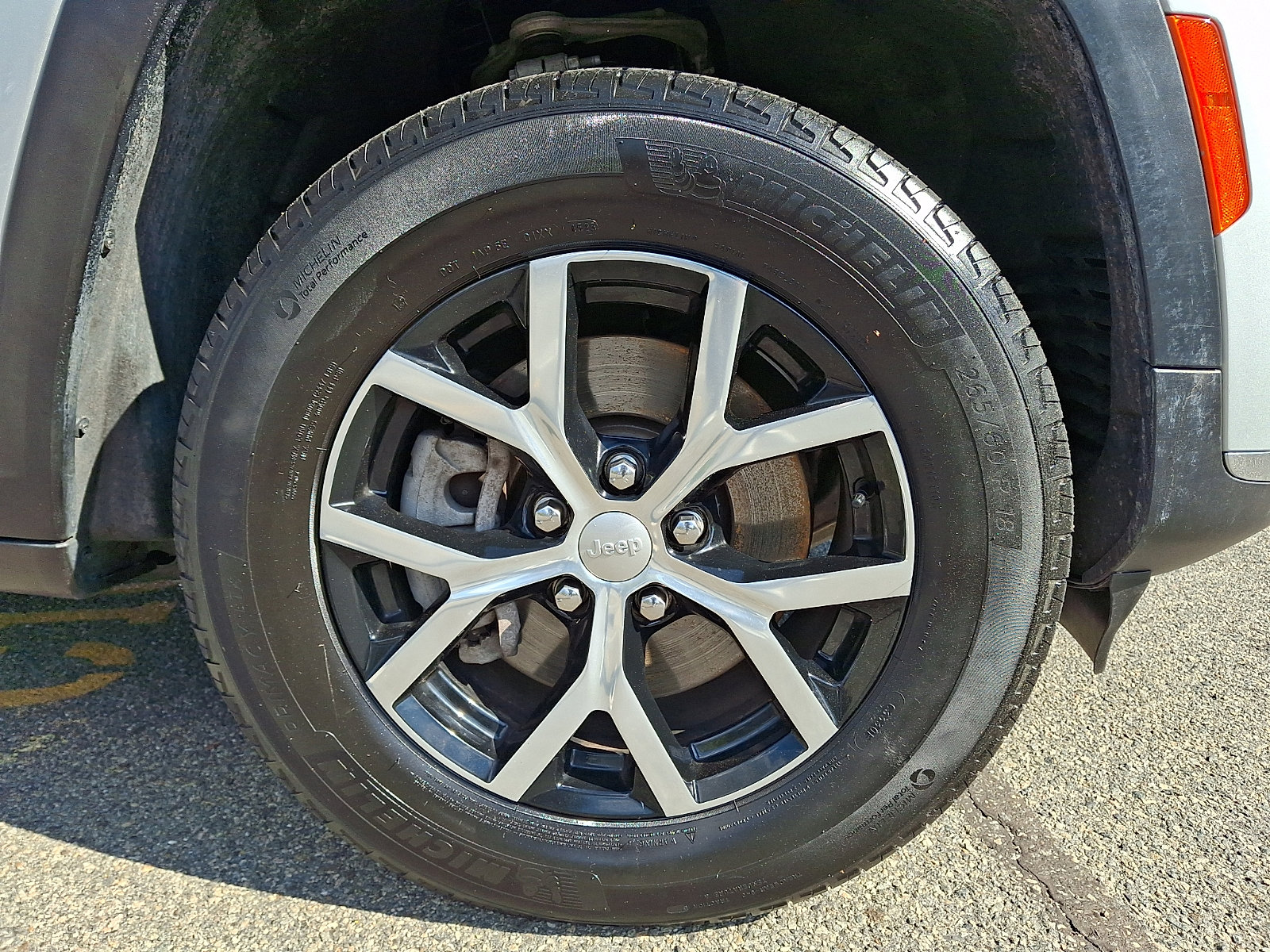 Used 2025 Jeep Grand Cherokee L Limited AWD/4WD image 8