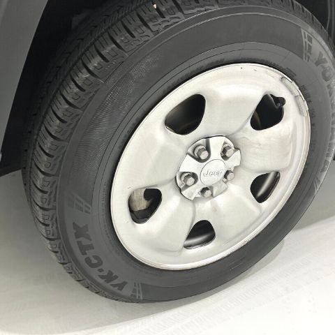 Used 2017 Jeep Cherokee Sport w/ Trailer Tow Group AWD/4WD image 7