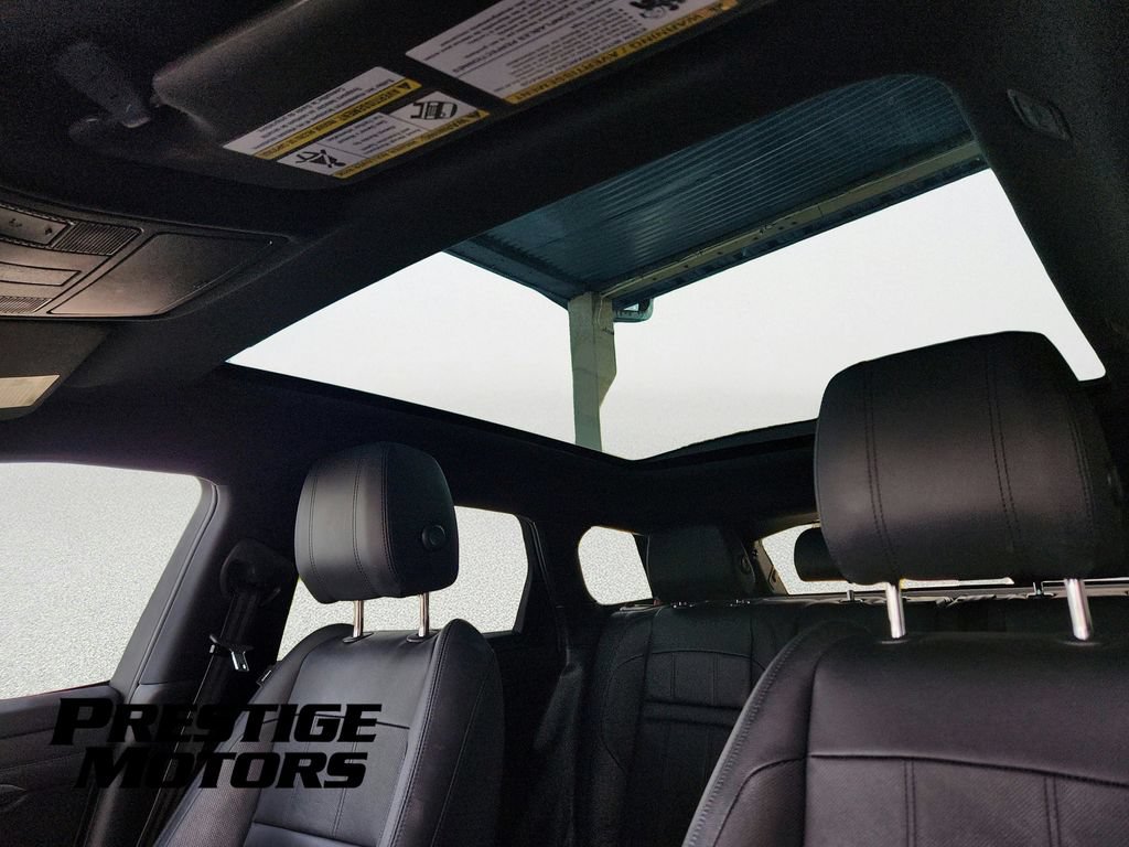 Used 2020 Land Rover Range Rover Evoque SE AWD/4WD image 17