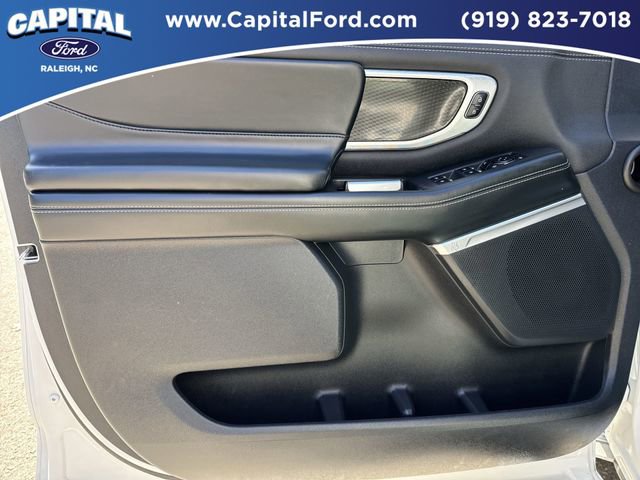 Certified 2025 Ford Expedition Platinum w/ Stealth Appearance Package image 21