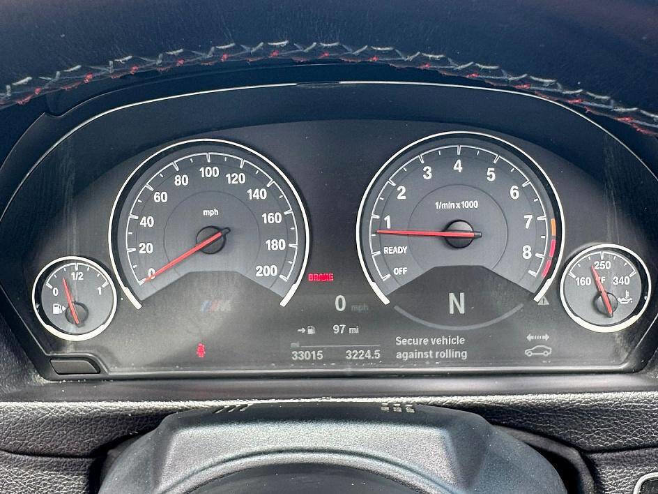 Used 2017 BMW M4 Convertible w/ Executive Package image 18