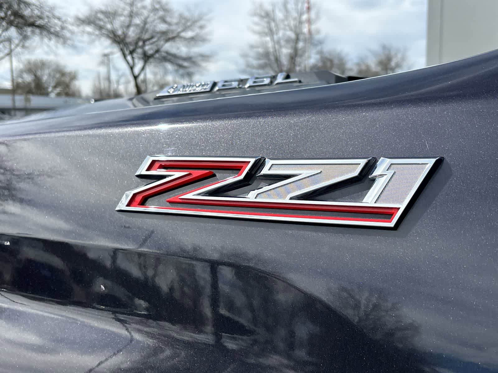 Used 2024 Chevrolet Silverado 3500 LTZ w/ LTZ Convenience Package image 6