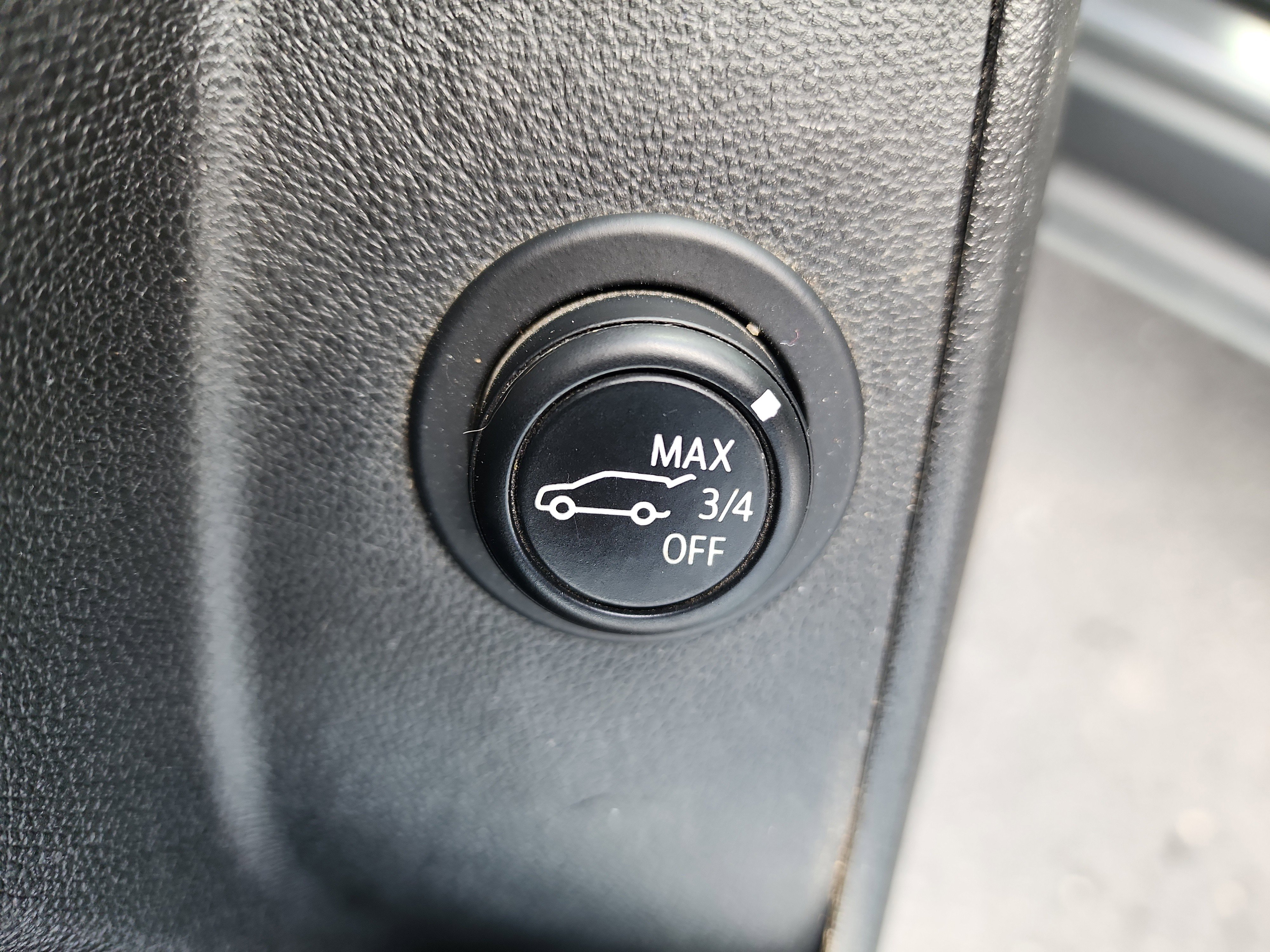 Used 2019 Chevrolet Equinox LT image 13