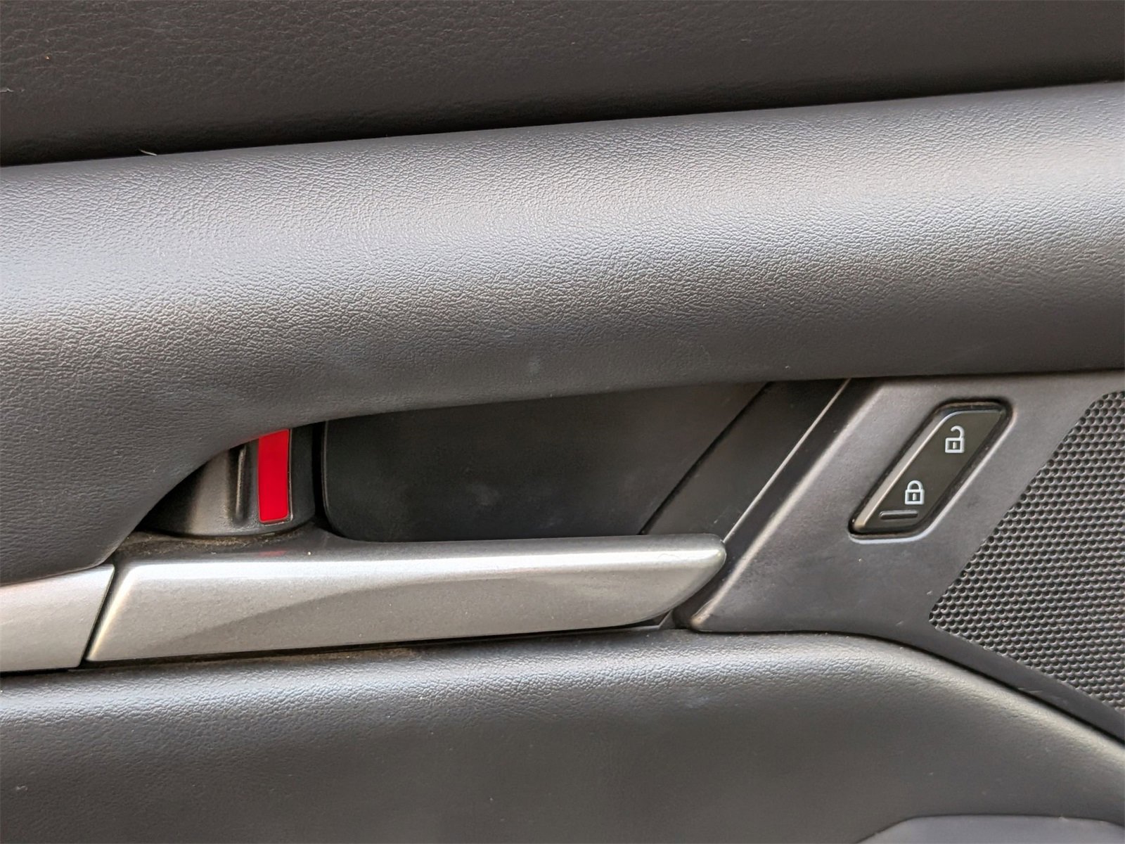 Used 2020 MAZDA MAZDA3 Sedan w/ Select Package image 13