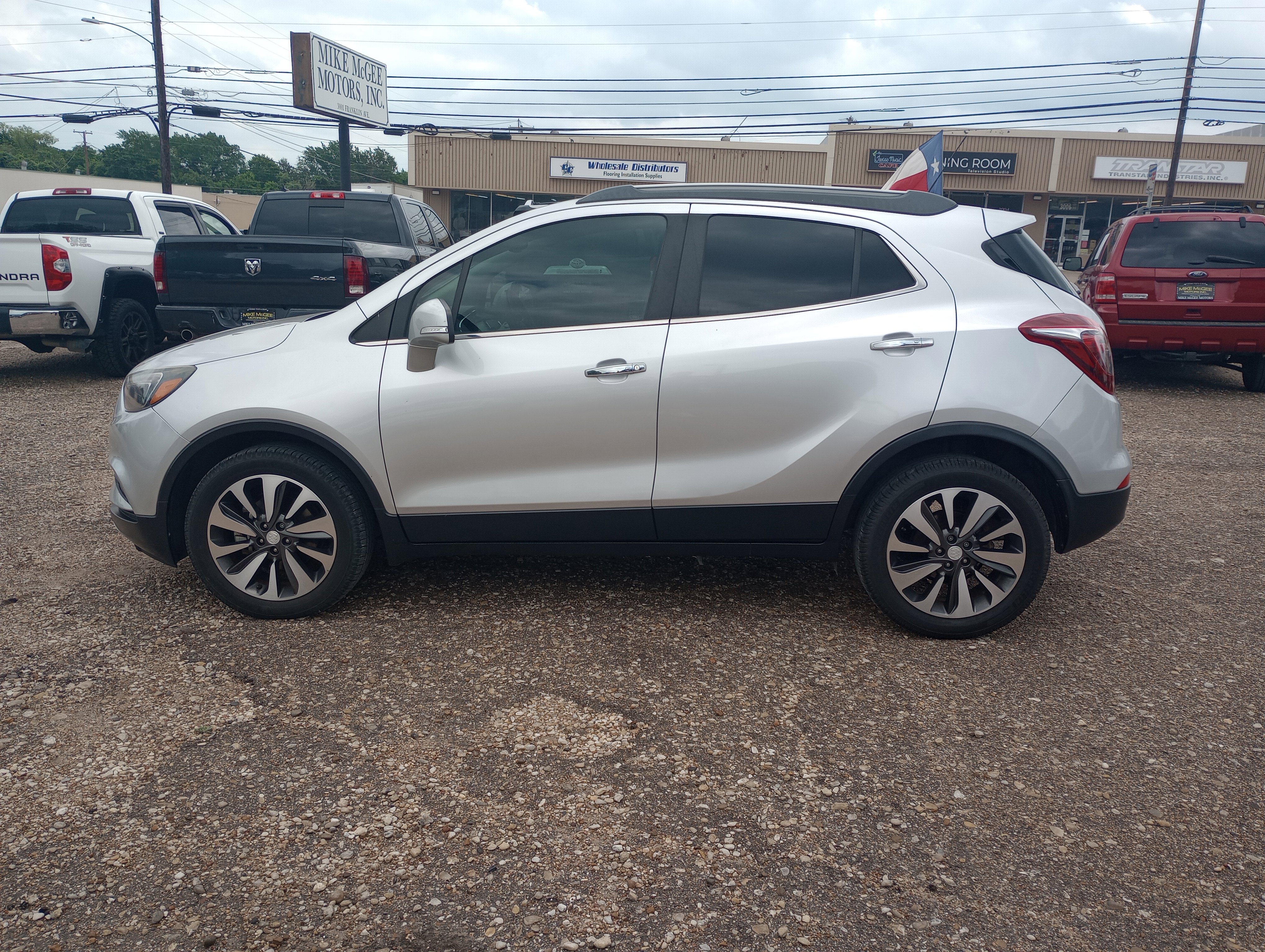 Used 2017 Buick Encore Preferred FWD image 4