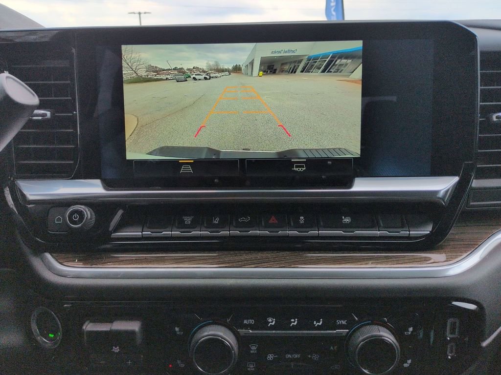 Used 2025 Chevrolet Silverado 2500 LT w/ Convenience Package image 25