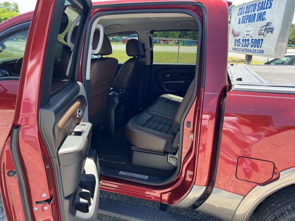 Used 2017 Nissan Titan Platinum Reserve AWD/4WD image 8