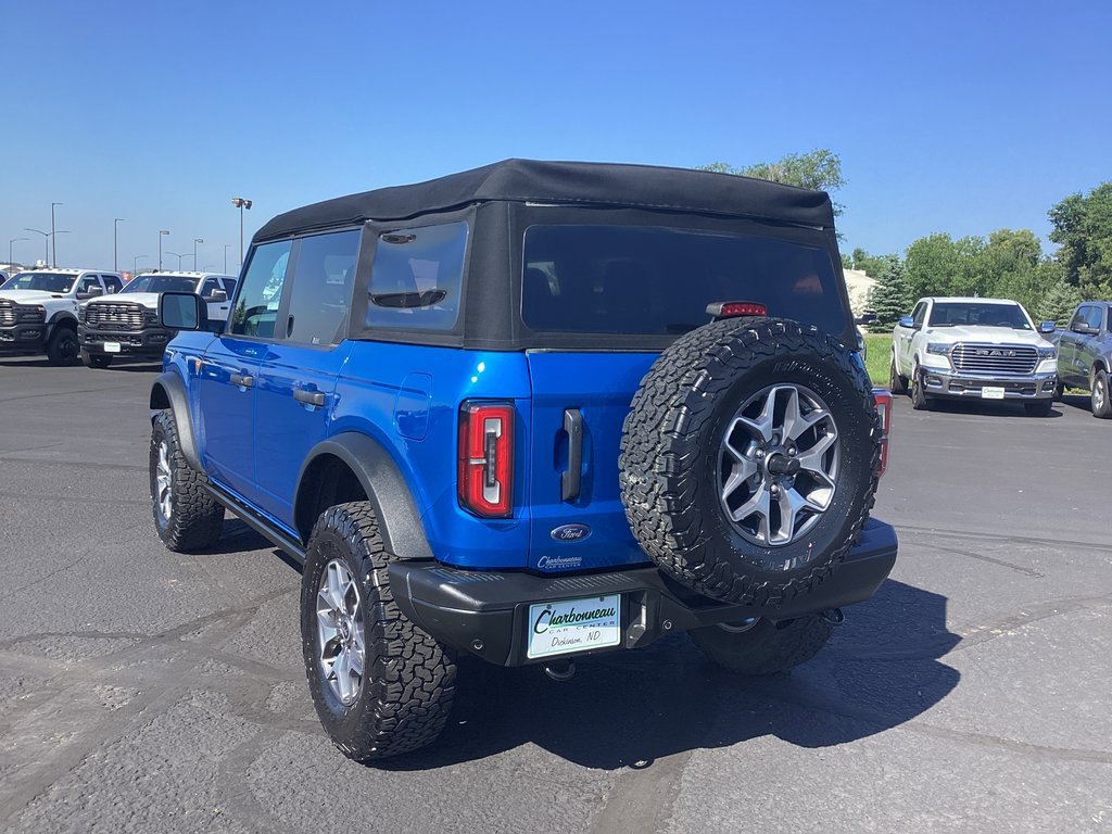 Used 2023 Ford Bronco Badlands image 2