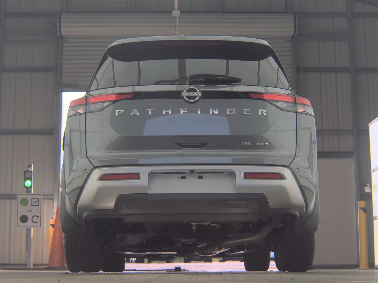 Used 2025 Nissan Pathfinder SL image 7