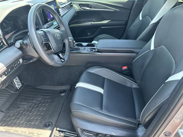 Certified 2025 Toyota Camry SE image 6