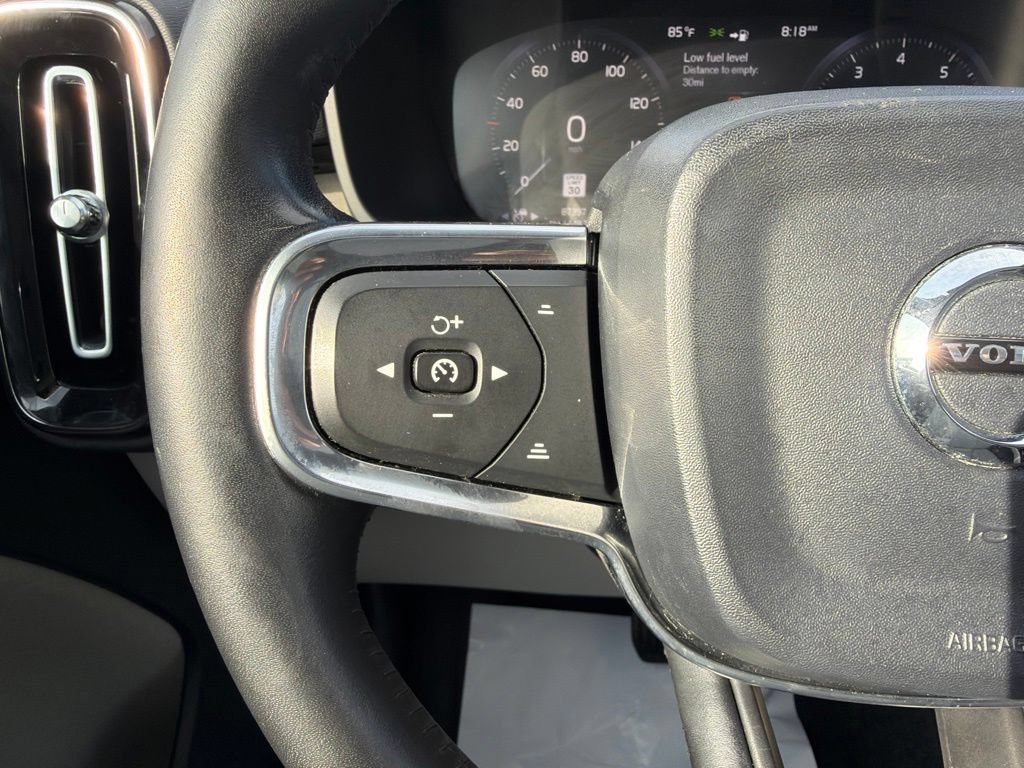 Used 2019 Volvo XC40 T5 Inscription AWD/4WD image 17