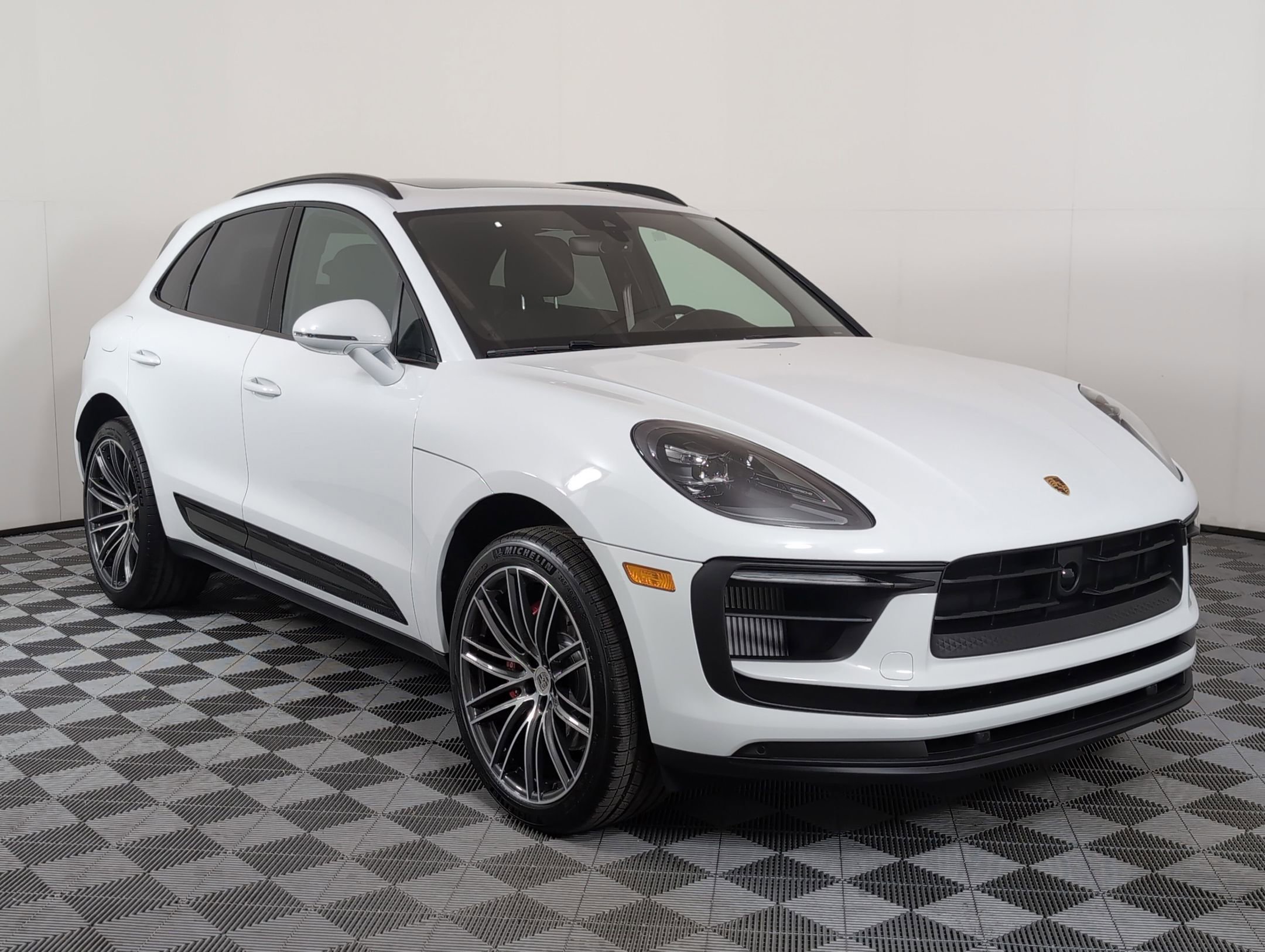 Used 2026 Porsche Macan S image 8