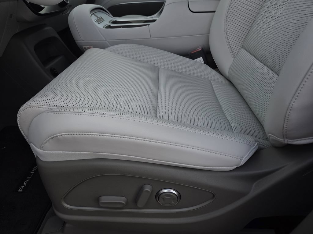 New 2026 Hyundai Palisade SEL Premium FWD image 13