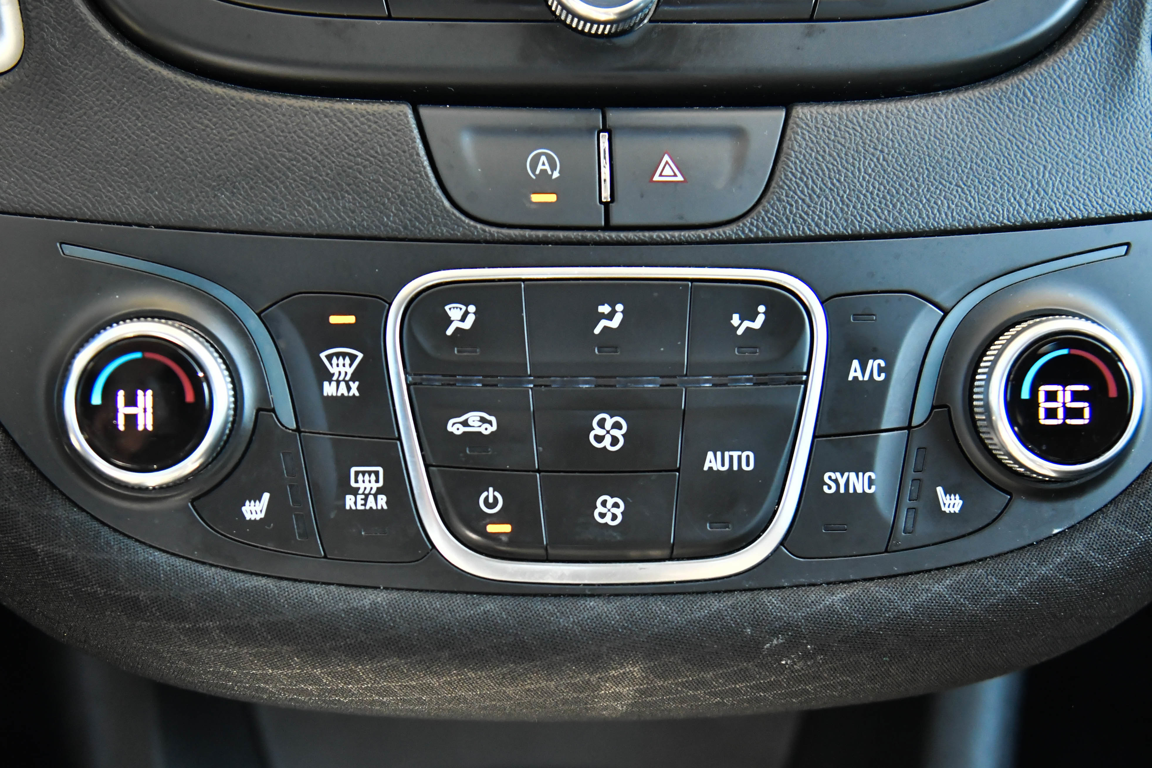 Used 2024 Chevrolet Malibu LT image 21