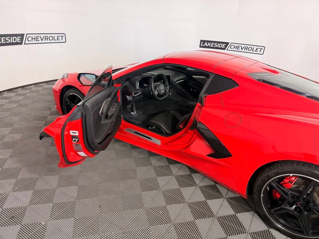 Used 2020 Chevrolet Corvette Stingray Preferred Cpe w/ 2LT Preferred Equipment Group RWD image 10