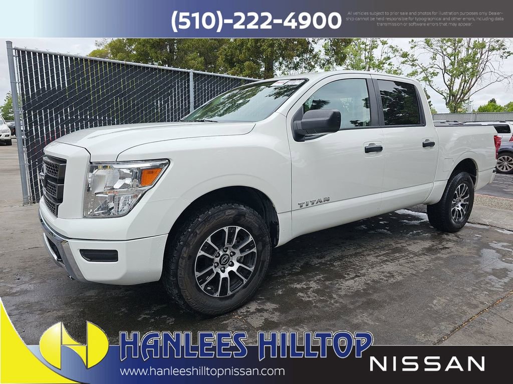 Used 2023 Nissan Titan SV image 28