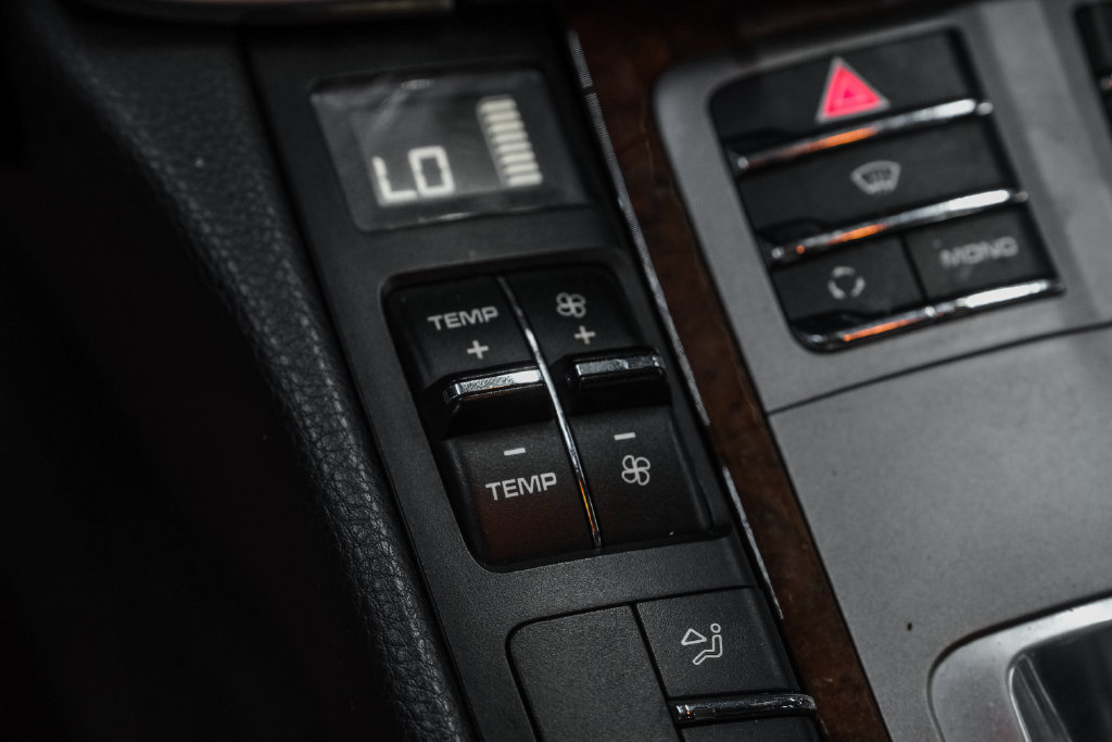 Used 2012 Porsche Panamera 4 image 26