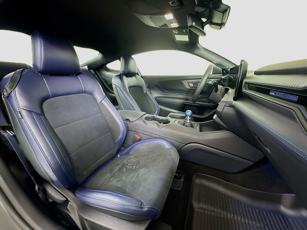 Used 2025 Ford Mustang Dark Horse image 26