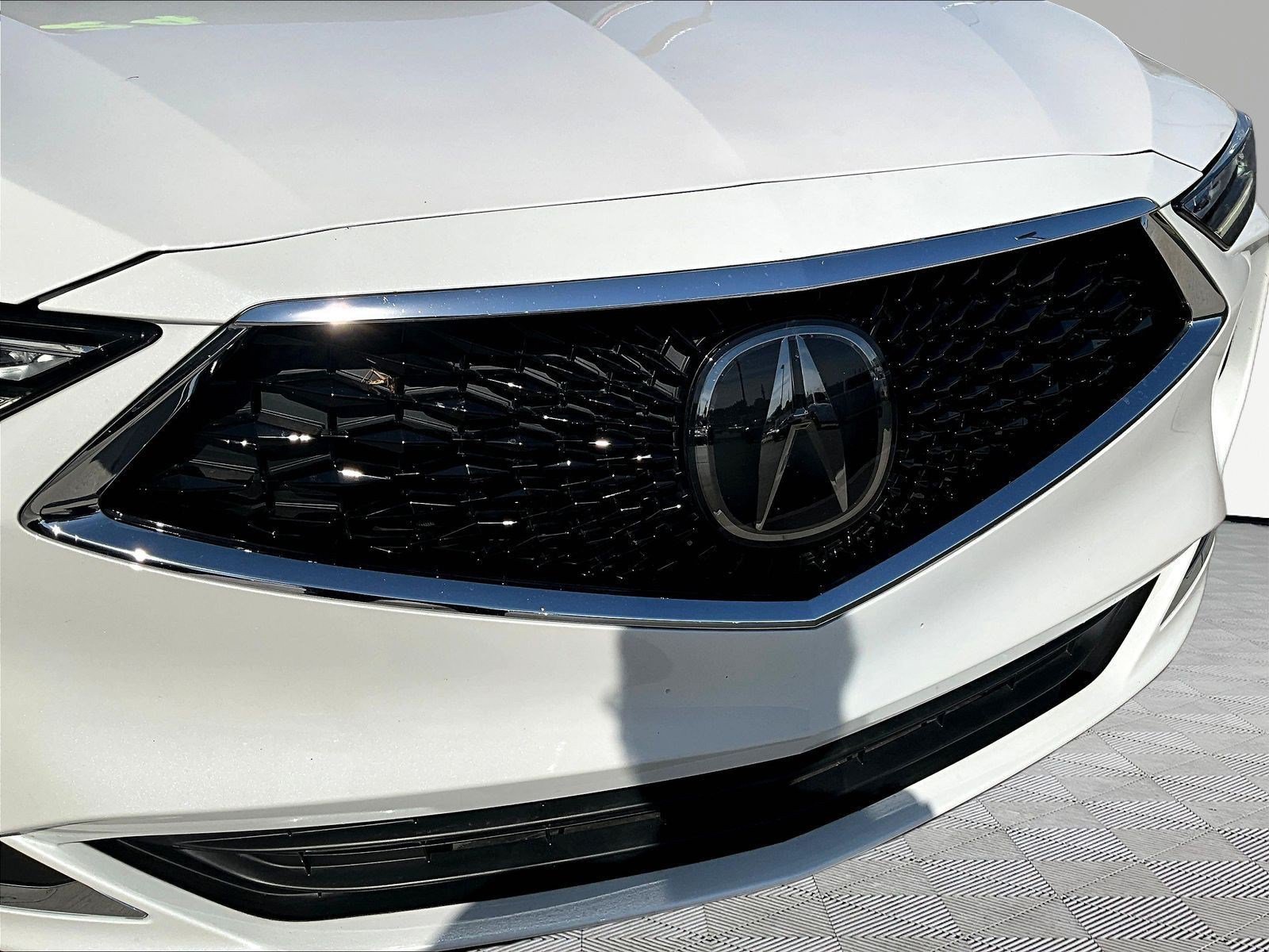 Certified 2024 Acura MDX SH-AWD image 34