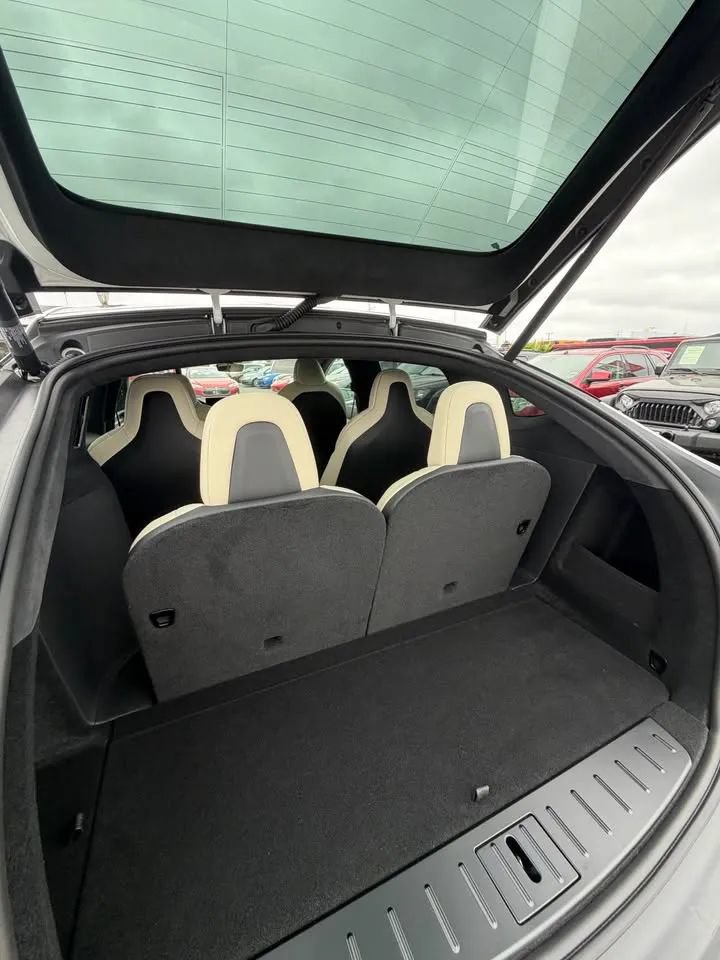 Used 2026 Tesla Model X Plaid AWD/4WD image 10