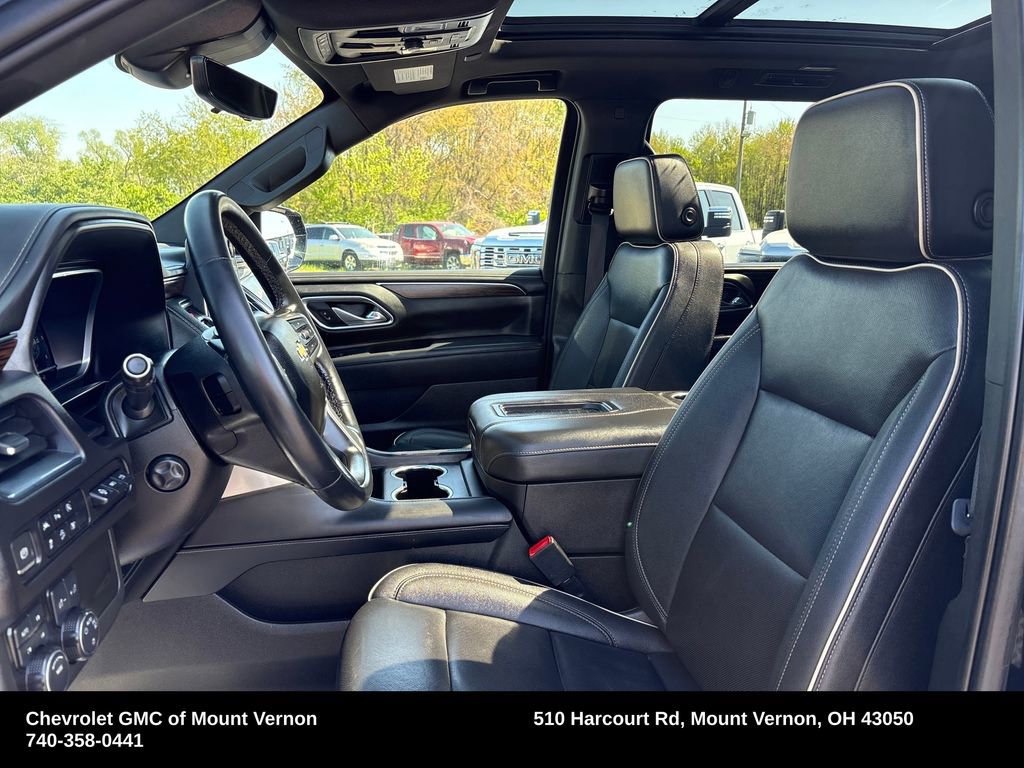 Used 2023 Chevrolet Suburban Premier AWD/4WD image 12