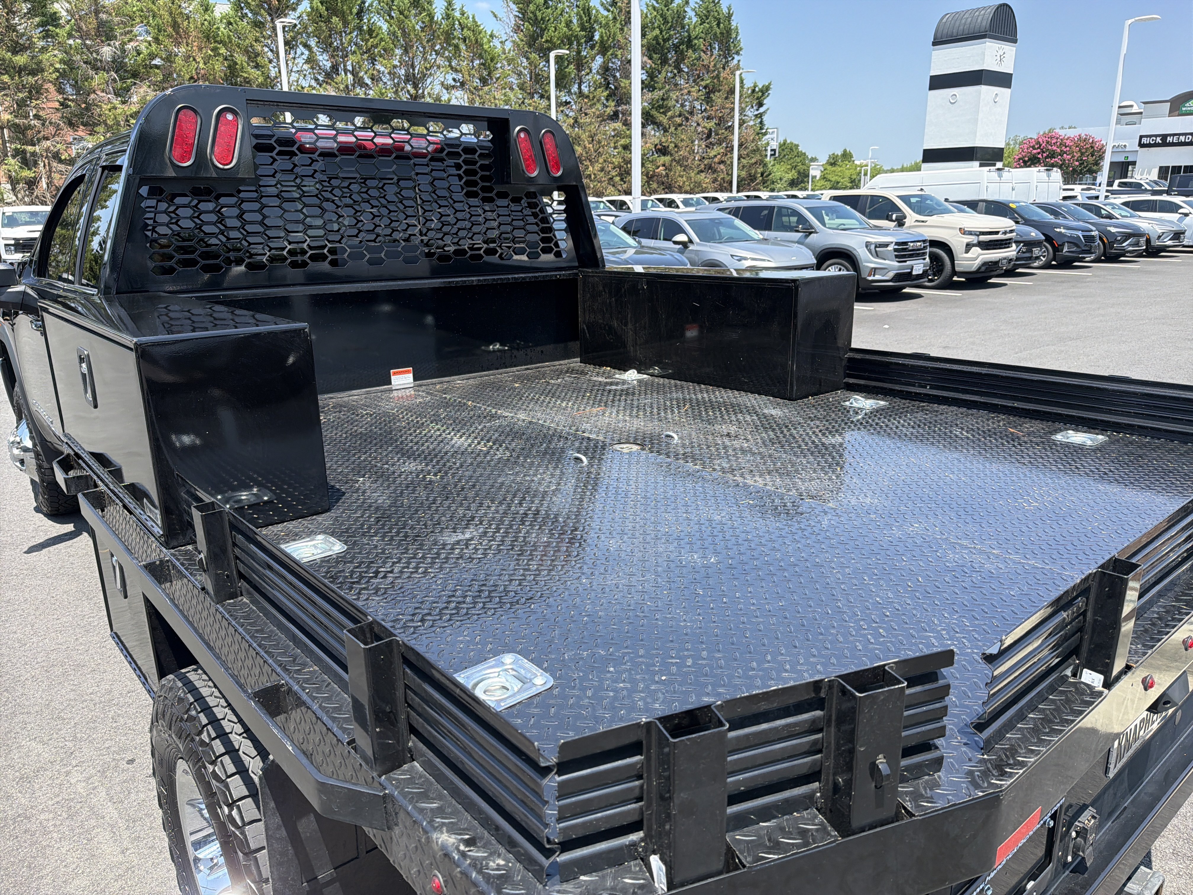 Used 2024 GMC Sierra 3500 SLE AWD/4WD image 34