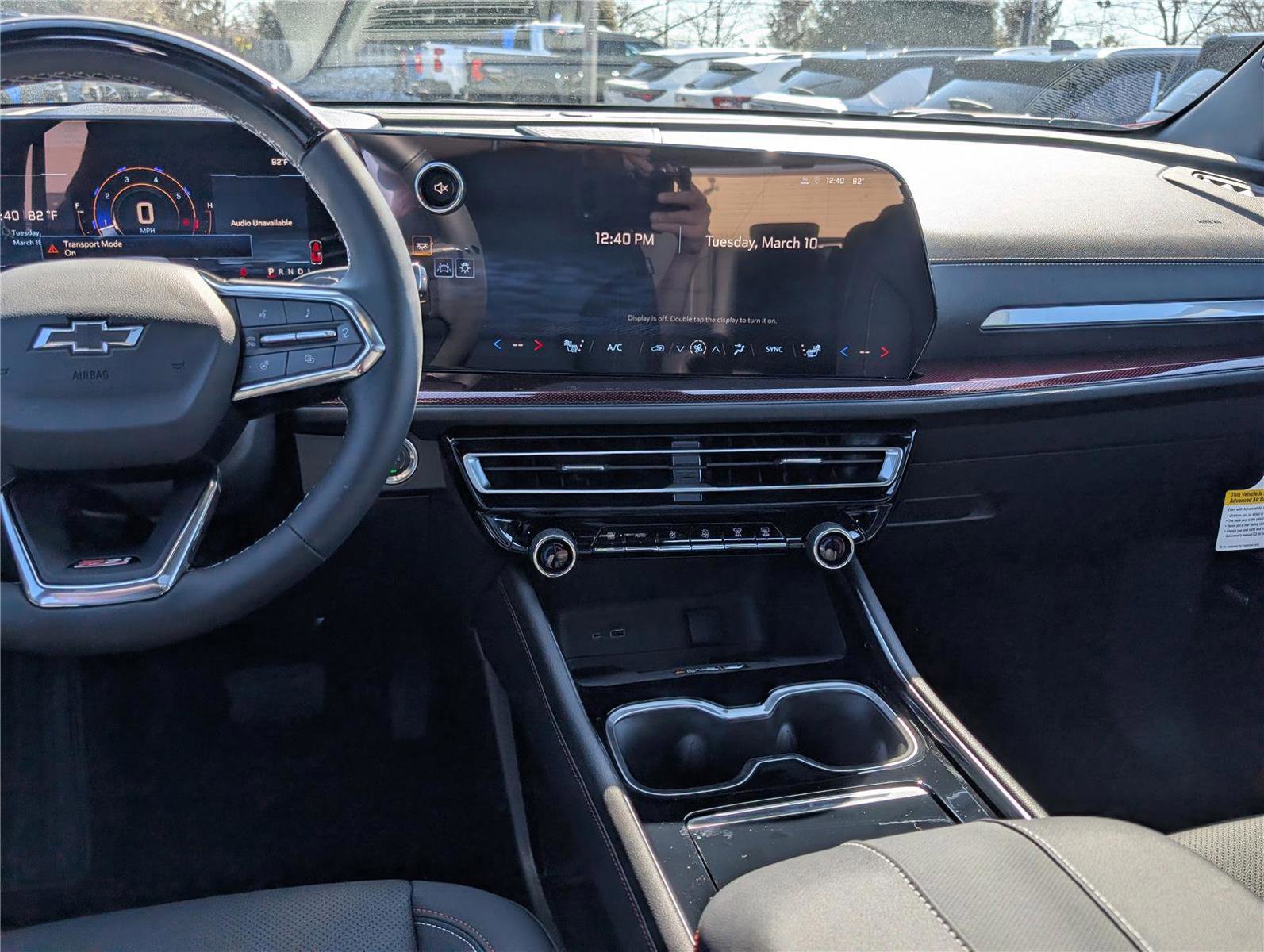 New 2026 Chevrolet Traverse Z71 w/ Enhanced Driving Package AWD/4WD image 17