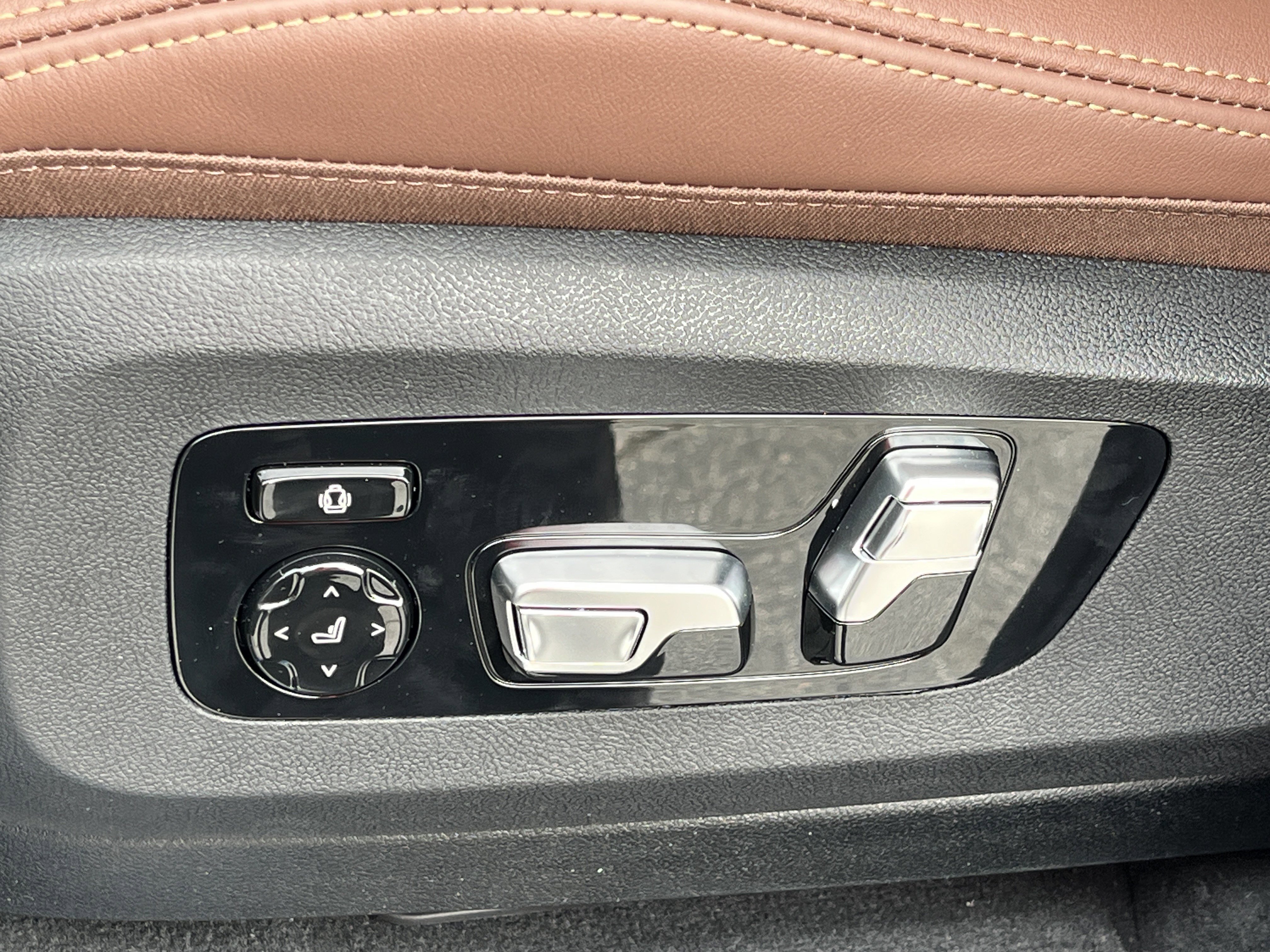 New 2026 BMW X5 xDrive40i w/ Climate Comfort Package AWD/4WD image 19
