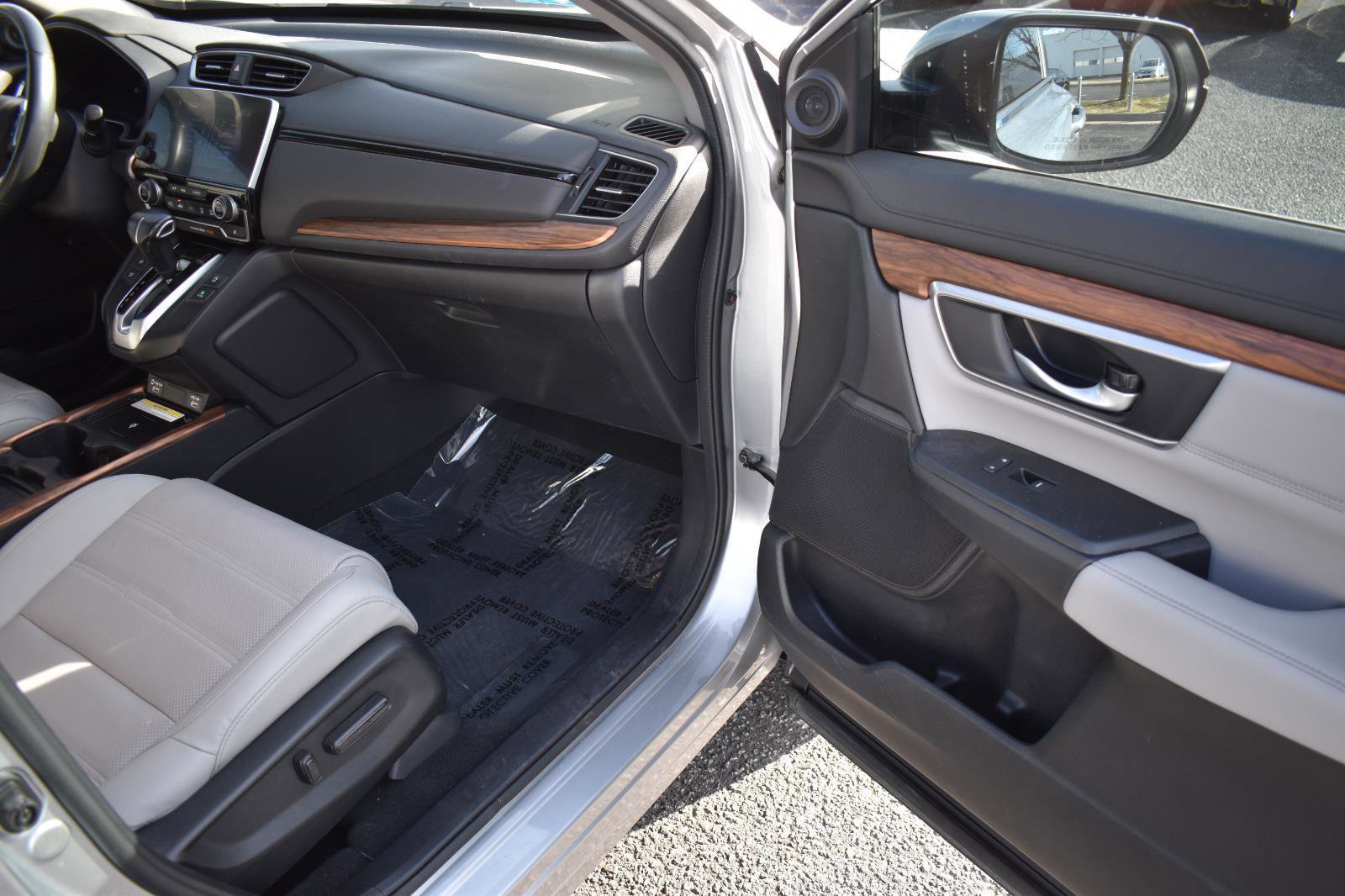 Used 2022 Honda CR-V Touring image 17