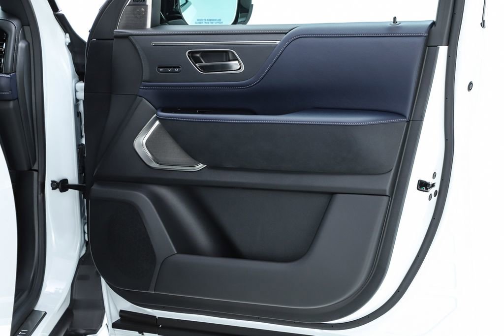 New 2026 INFINITI QX80 4WD image 33