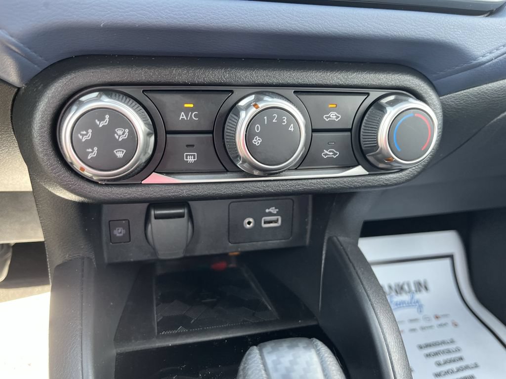 Used 2023 Nissan Versa SV FWD image 18