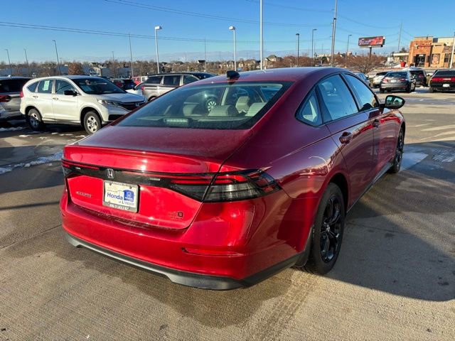 Certified 2025 Honda Accord SE image 5