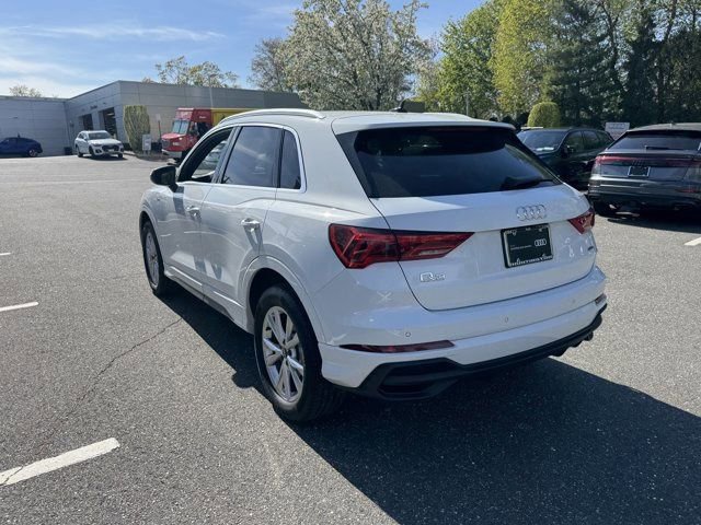 Certified 2023 Audi Q3 2.0T Premium w/ Convenience Package AWD/4WD image 7