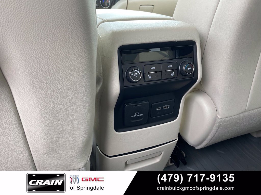 Used 2023 GMC Acadia Denali w/ Denali Ultimate Package FWD image 27