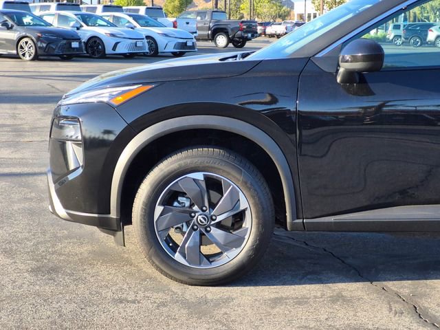 Used 2024 Nissan Rogue SV FWD image 21