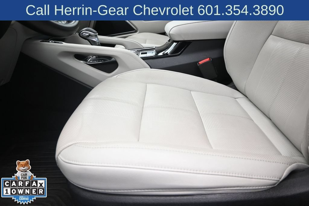 Used 2024 Kia Telluride EX w/ EX Captain's Chair Package FWD image 13