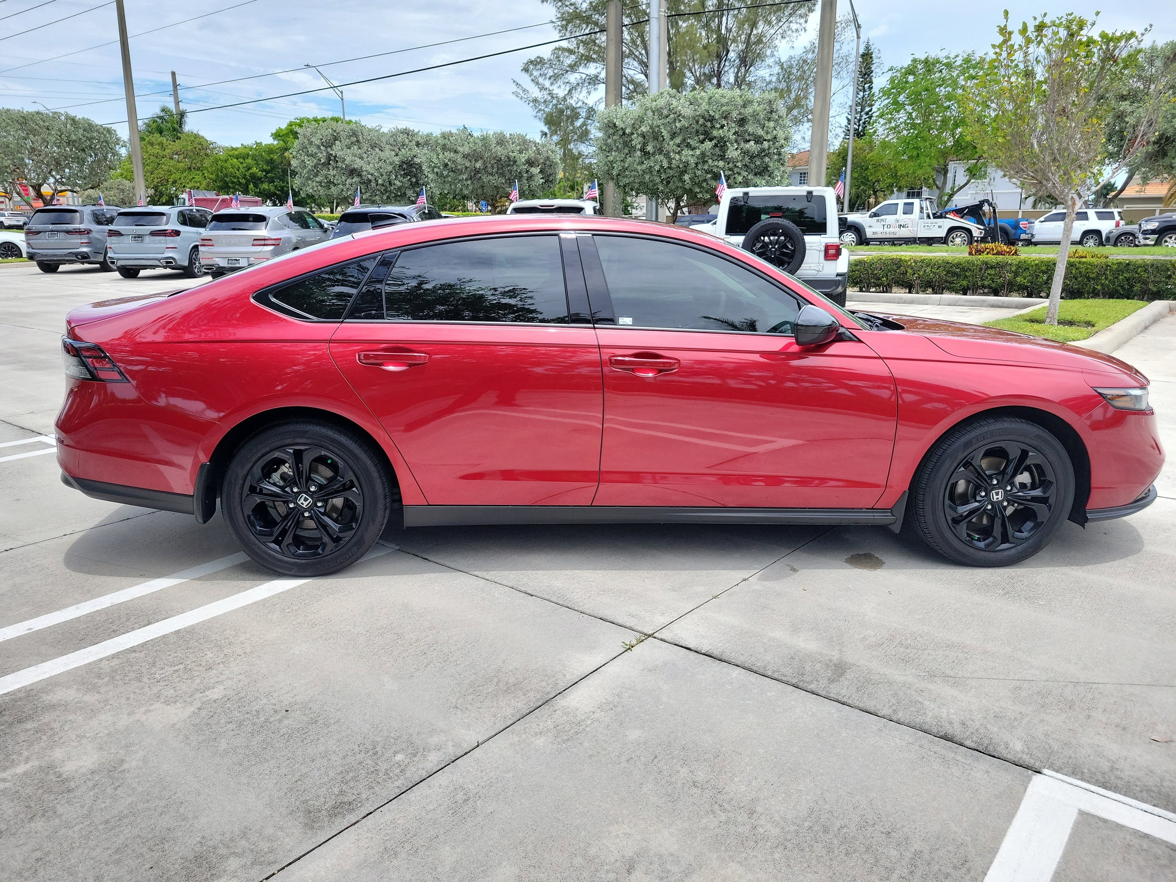 Used 2025 Honda Accord SE image 10