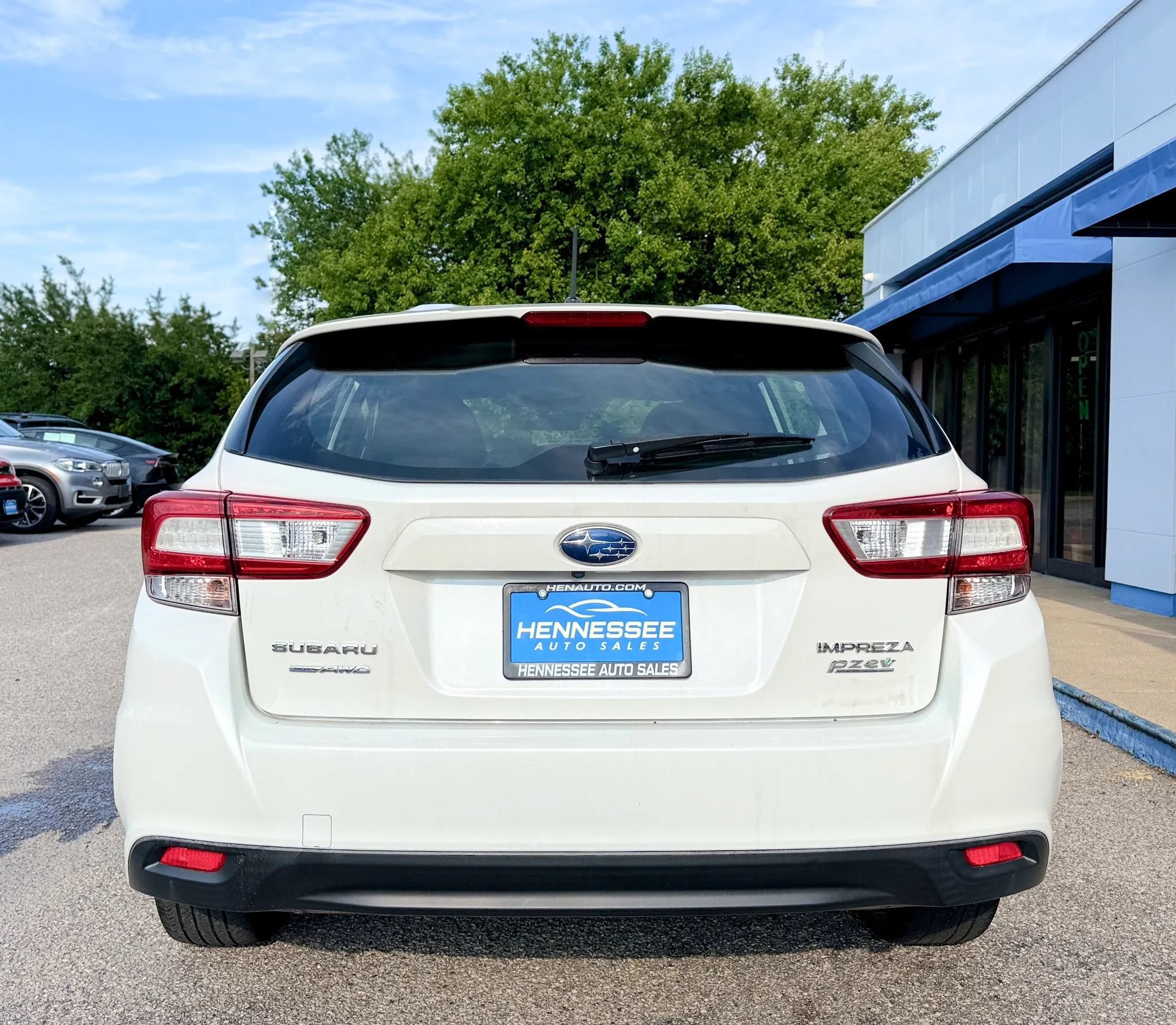 Used 2017 Subaru Impreza 2.0i AWD/4WD image 3