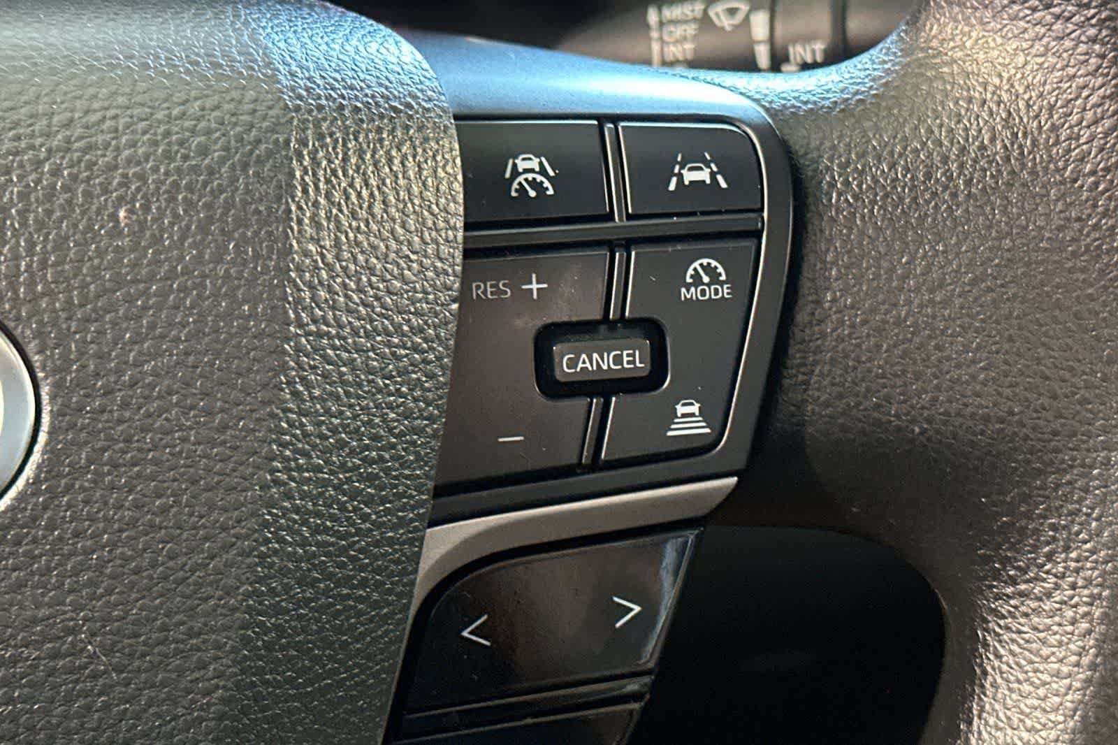 Used 2025 Toyota Camry LE FWD image 28